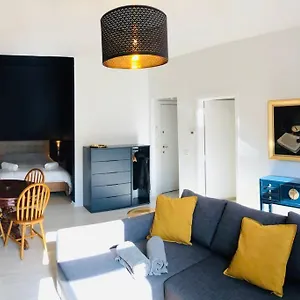 By Foot! Authenticity & Luxury Nearby Bruxelles