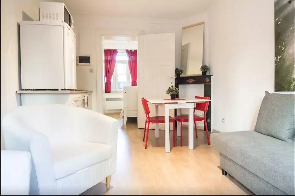 Cool Central Apartment Brüksel 0*,  Belçika